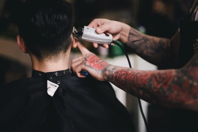 8 Things To Look For In Hairdressers Tools