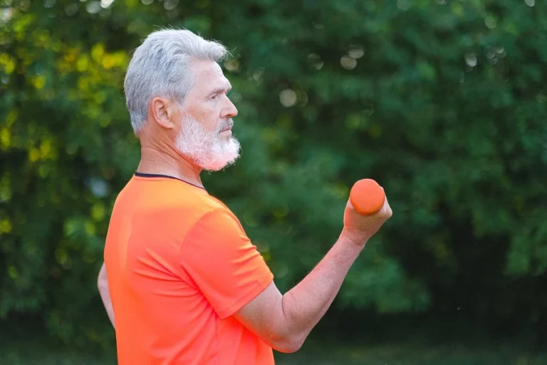 5 Common Elderly Health Problems & How To Mitigate Their Risks