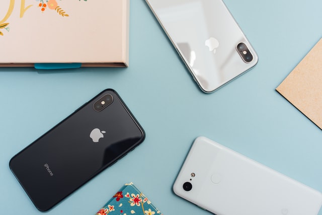 Benefits of Buying a Refurbished iPhone XR Over New