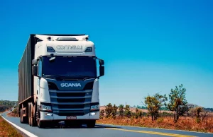 6 Reasons Why You Should Be Wary Of Large Vehicles On The Road