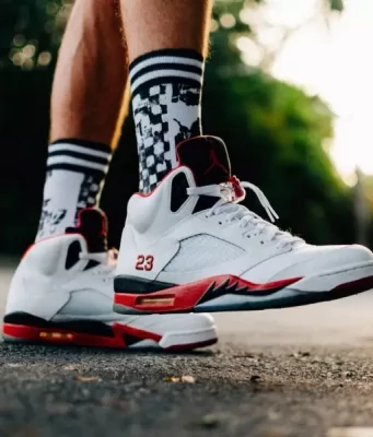 8 Kinds Of Socks Which Will Give You A Unique Appearance