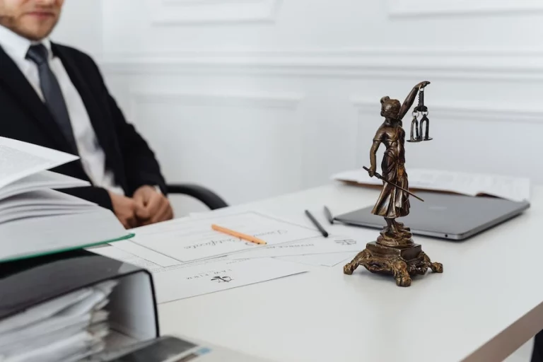 Need A Personal Injury Lawyer? Here’s How To Hire One