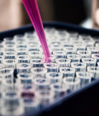 9 Reasons Why You Need Medical-Grade Gloves if You Handle Dangerous Chemicals