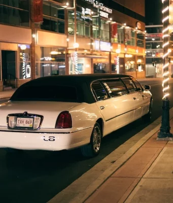 Essential Factors To Consider Before Renting A Limo