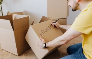 How To Handle Fragile And Valuable Items During International Removals