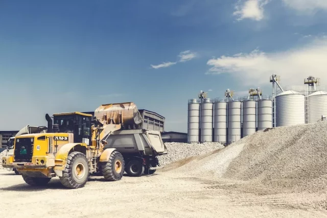 The Role Of Heavy Equipment In Construction Projects