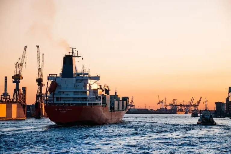 The Top 5 FreightTech Innovations Revolutionizing The Shipping Industry