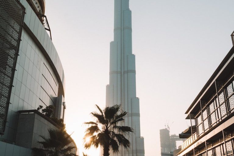 How To Experience The Real Luxury Of Dubai?