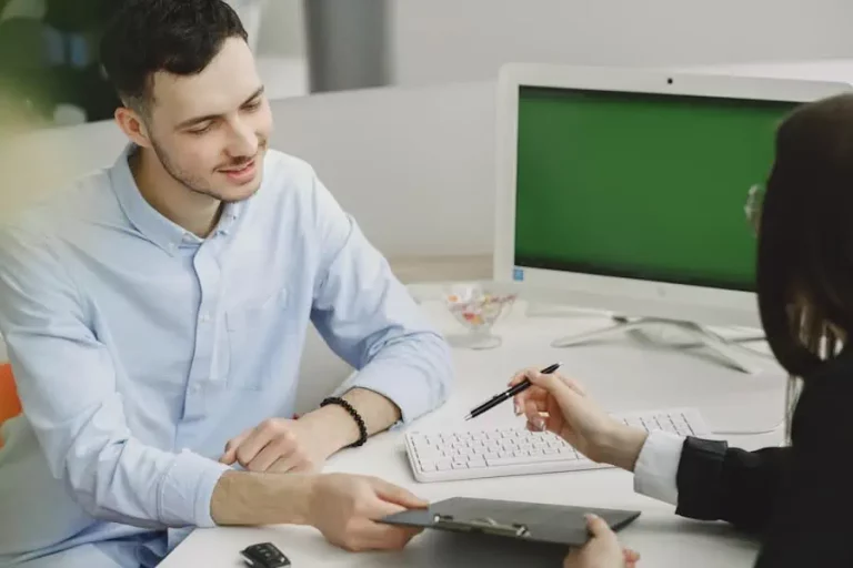 The Benefits Of Using A Work Hours Tracker: Maximizing Productivity And Efficiency