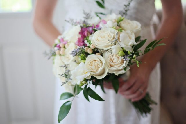 How To Match Your Wedding Bouquet To Your Venue