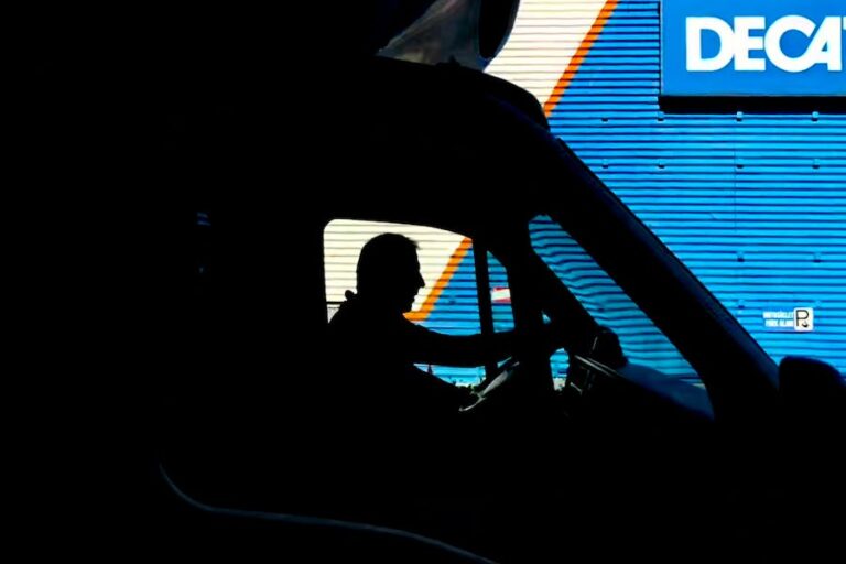 How Much Do Truck Drivers Make In Florida? Is It Worth It?