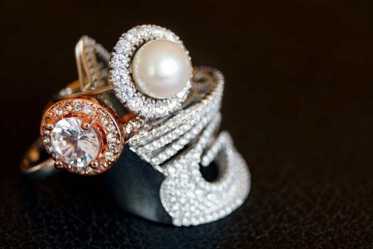 How To Mix And Match Your Jewelry For A Stylish And Unique Look