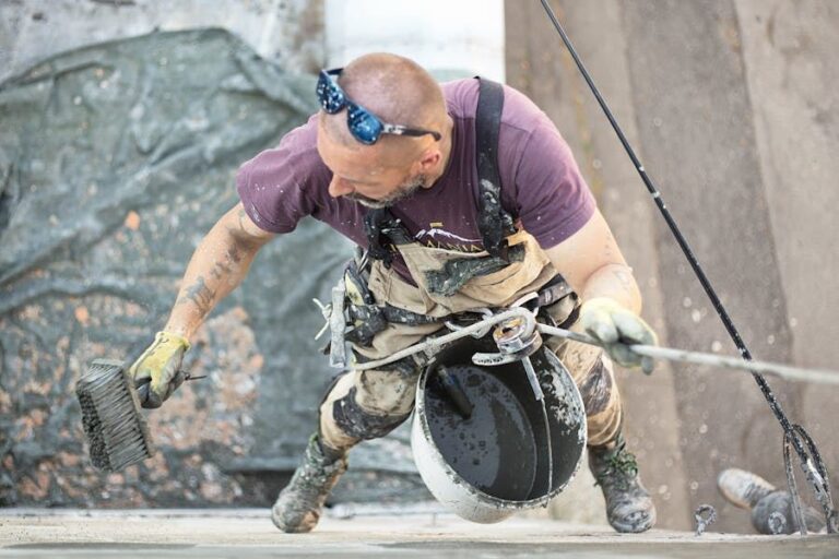 Signs You Need Professional Concrete Repair Services      