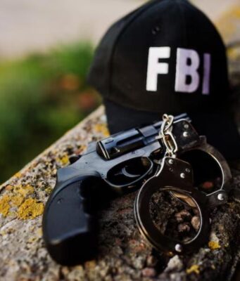 What Do FBI Agents Wear