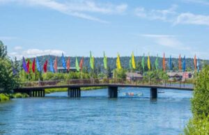 Panorama of World Alaikas: Global Culture in One View Panorama of World Alaikas